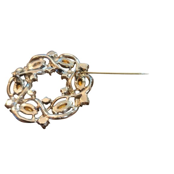 Vintage Gold-Tone Wreath Brooch With Pink & Clear Rhinestones - Picture 3 of 10
